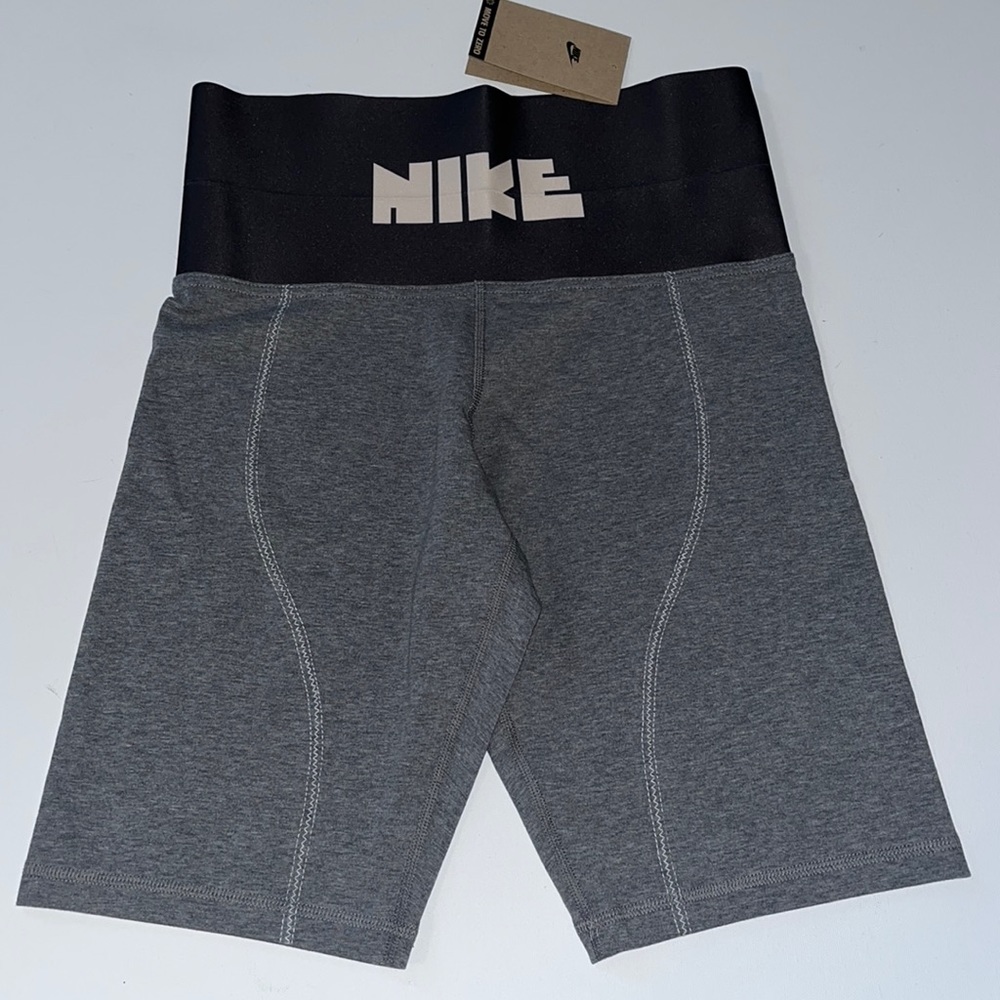 Nike Training Shorts Womens M tight fit Gray Wide waist band High Rise NWT $55